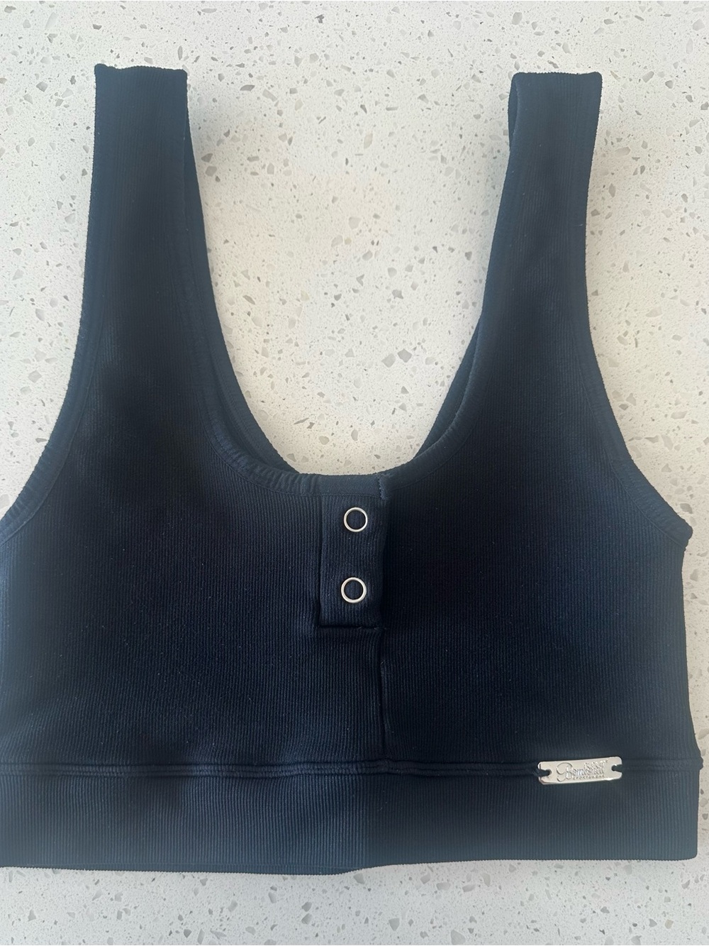 Bombshell Sportswear Inspired Seamless Snap Bra – Black (L/XL)